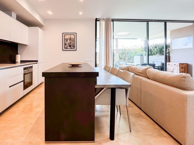 Appartement, Cabopino, R5181385