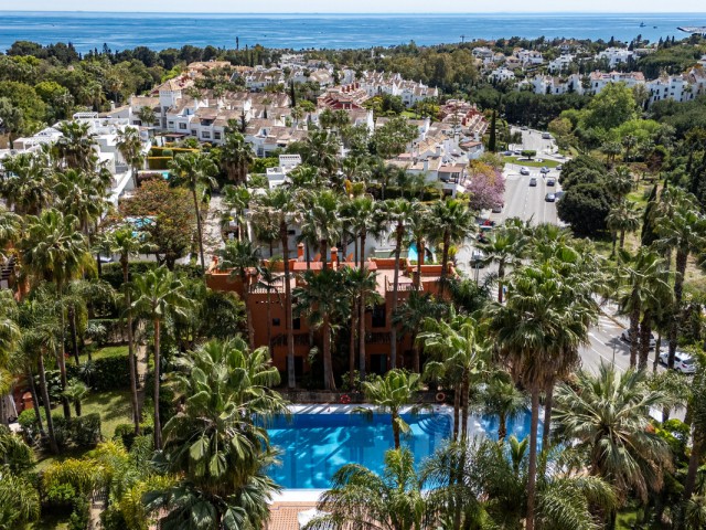 5 Bedrooms Townhouse in Marbella