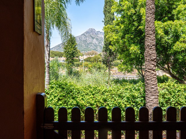 5 Bedrooms Townhouse in Marbella