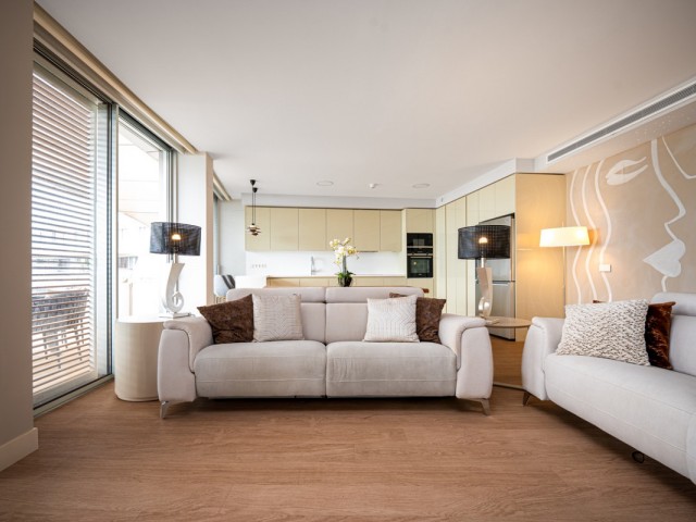 4 Bedrooms Apartment in Estepona