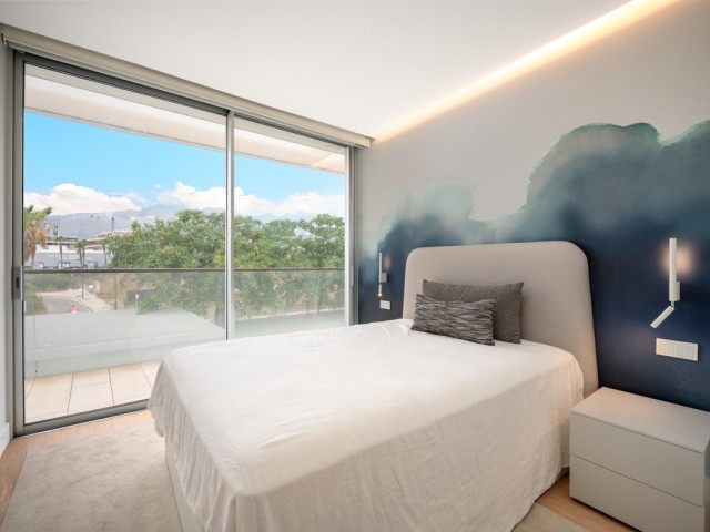 4 Bedrooms Apartment in Estepona