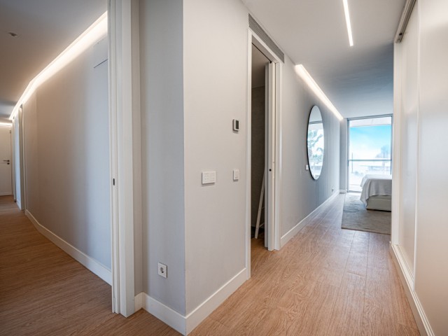 4 Bedrooms Apartment in Estepona