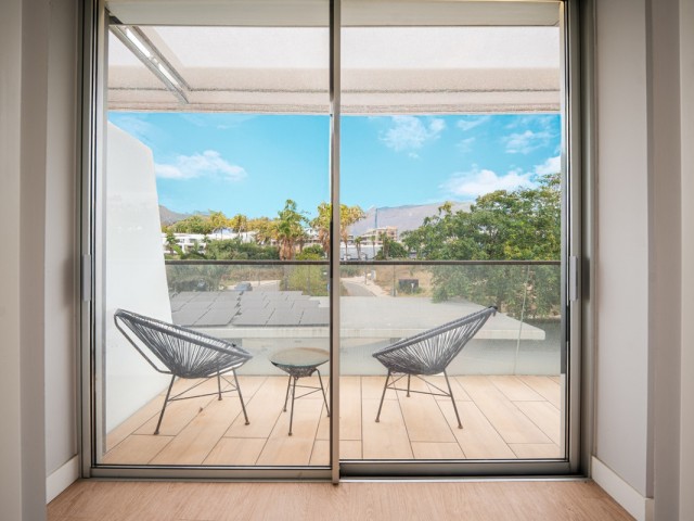 4 Bedrooms Apartment in Estepona