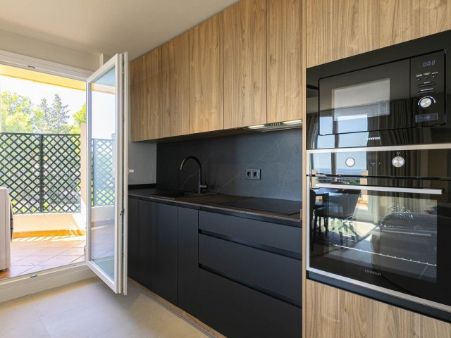 3 Bedrooms Apartment in Nueva Andalucía