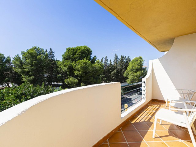 3 Bedrooms Apartment in Nueva Andalucía