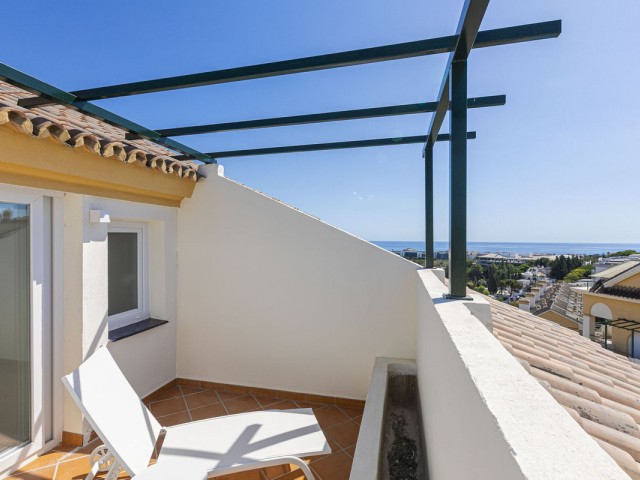 3 Bedrooms Apartment in Nueva Andalucía