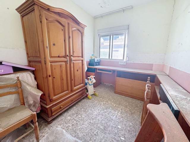 Adosado con 5 Dormitorios  en Estepona