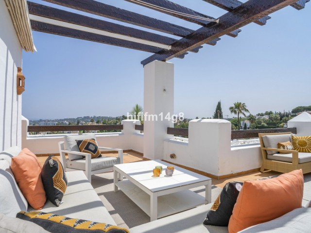 3 Bedrooms Apartment in Nueva Andalucía