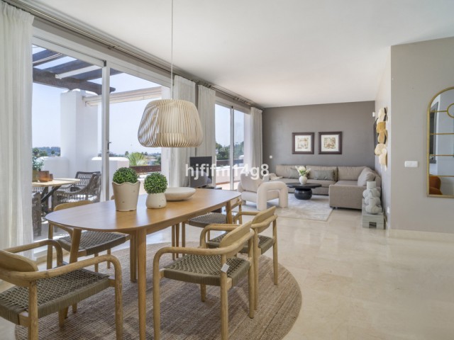 3 Bedrooms Apartment in Nueva Andalucía