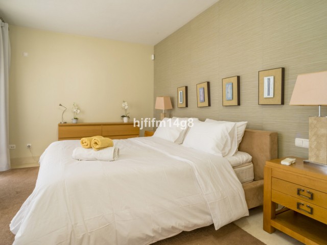 3 Bedrooms Apartment in Nueva Andalucía