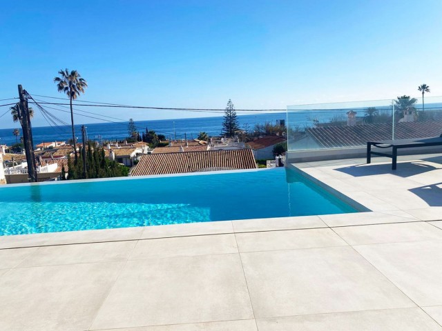 Villa con 3 Dormitorios  en La Cala de Mijas