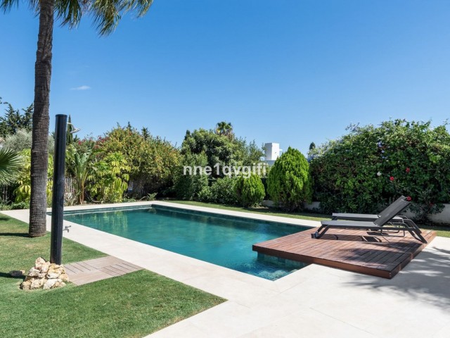 4 Bedrooms Villa in Guadalmina Alta