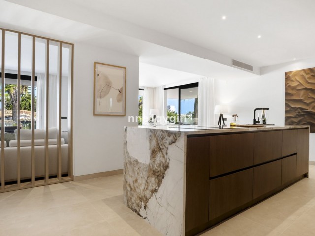 4 Bedrooms Villa in Guadalmina Alta