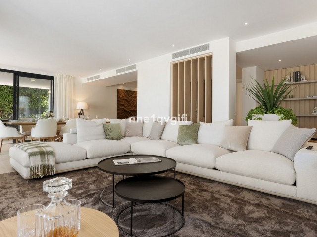 4 Bedrooms Villa in Guadalmina Alta