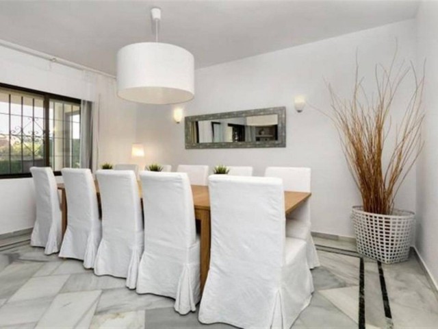 6 Bedrooms Villa in Nueva Andalucía