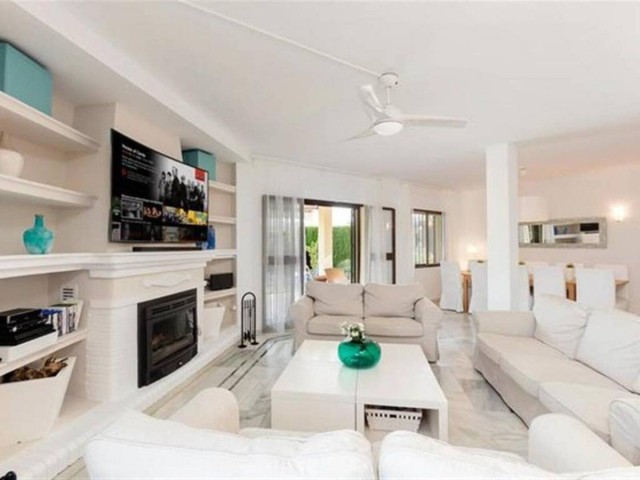 6 Slaapkamer Villa in Nueva Andalucía