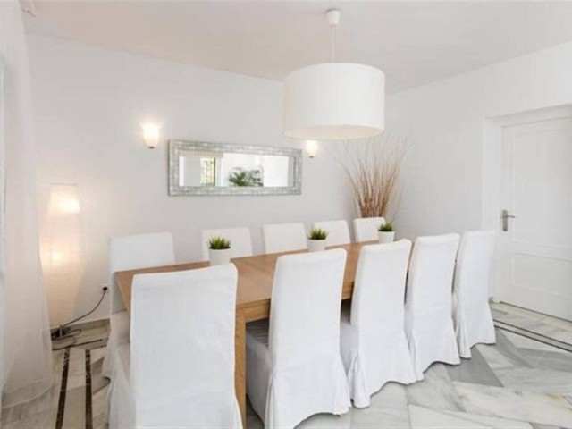6 Slaapkamer Villa in Nueva Andalucía