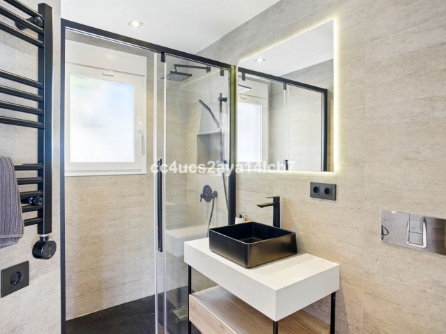 3 Slaapkamer Rijtjeshuis in Nueva Andalucía