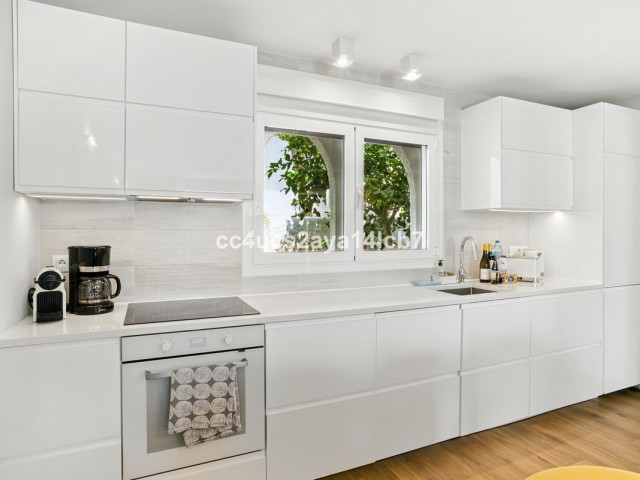 3 Slaapkamer Rijtjeshuis in Nueva Andalucía