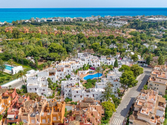 3 Slaapkamer Rijtjeshuis in Nueva Andalucía