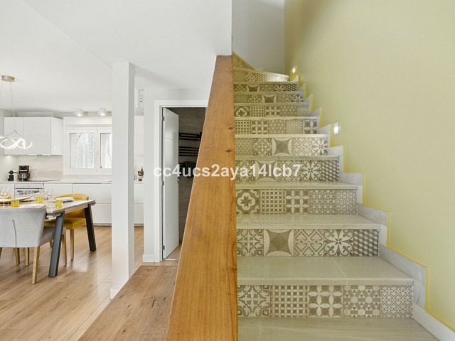 3 Slaapkamer Rijtjeshuis in Nueva Andalucía