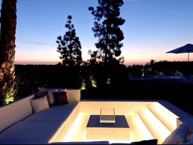 5 Bedrooms Villa in Nueva Andalucía
