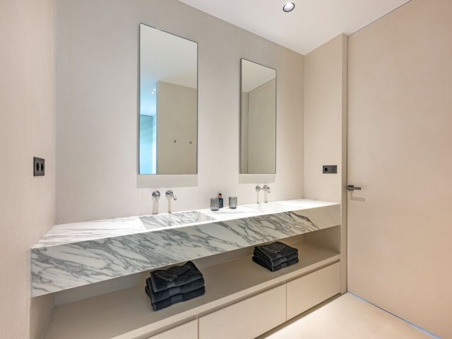 3 Bedrooms Apartment in Benahavís