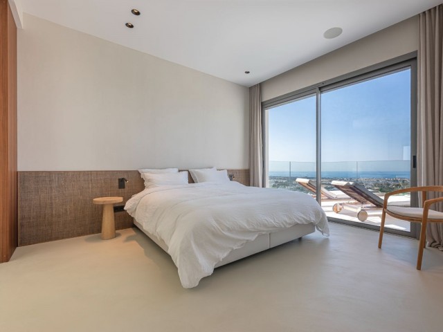 3 Bedrooms Apartment in Benahavís