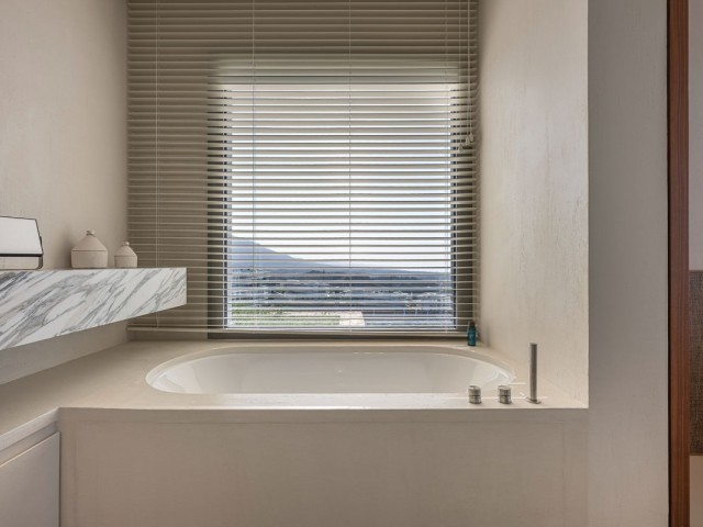 3 Bedrooms Apartment in Benahavís