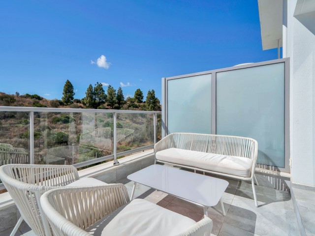 Apartamento con 2 Dormitorios  en Mijas Costa