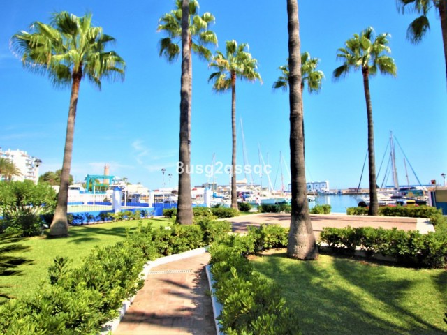 3 Bedrooms Apartment in Estepona