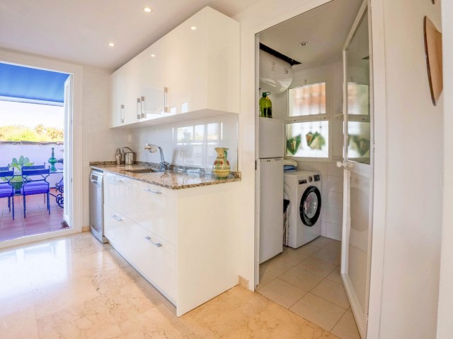 Appartement avec 3 Chambres  à Marbesa