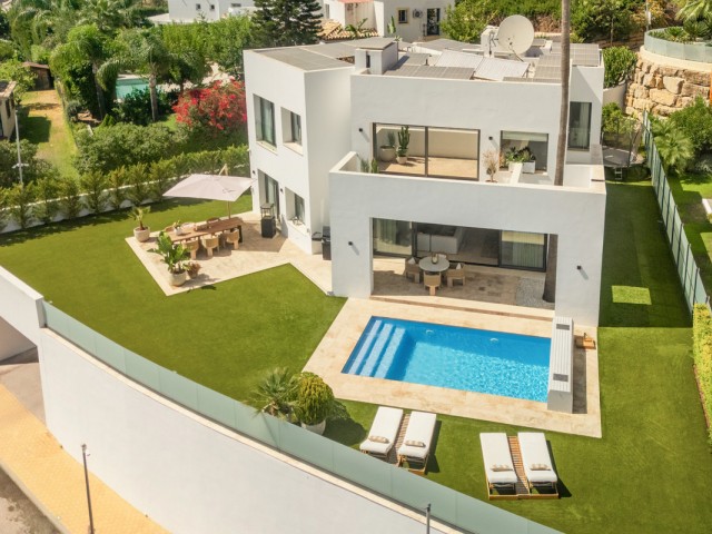 5 Sovrums Villa i Benahavís