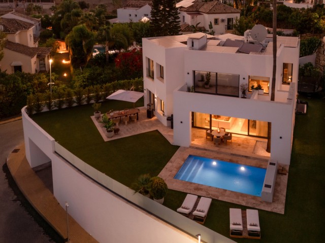 5 Sovrums Villa i Benahavís