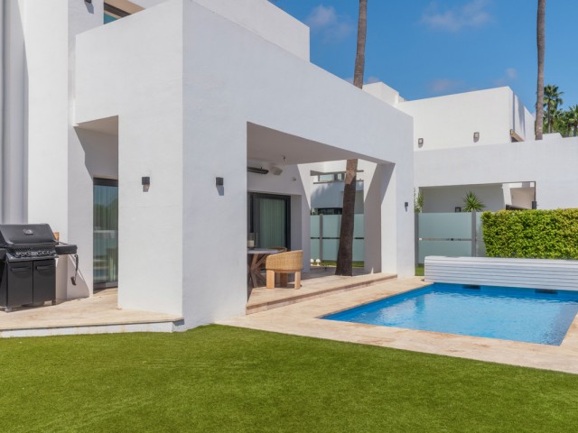 5 Sovrums Villa i Benahavís