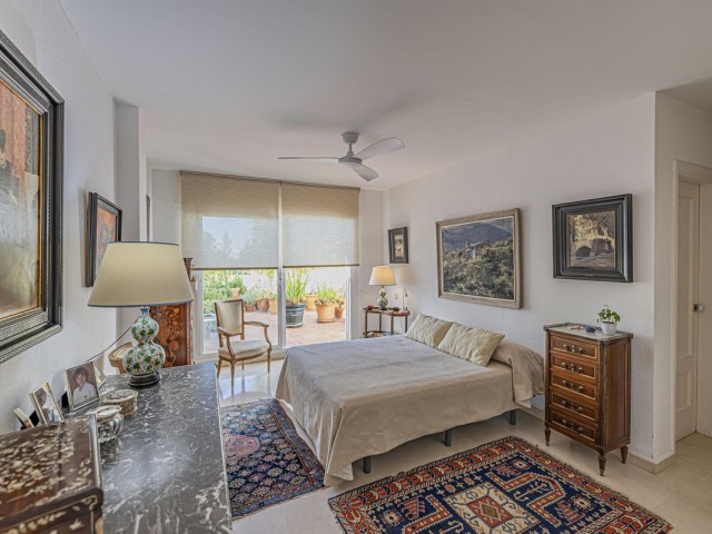 4 Bedrooms Townhouse in Nueva Andalucía