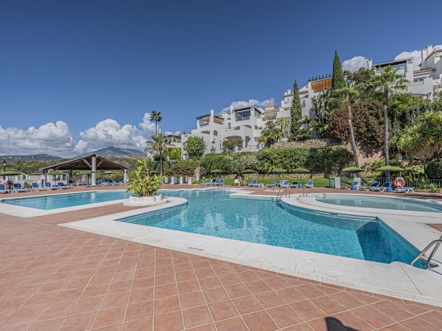 4 Bedrooms Townhouse in Nueva Andalucía