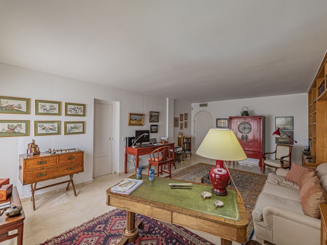 4 Bedrooms Townhouse in Nueva Andalucía
