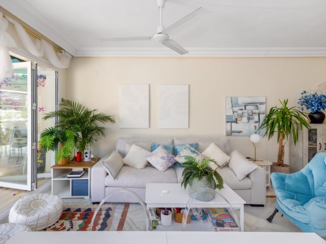 2 Bedrooms Apartment in Nueva Andalucía