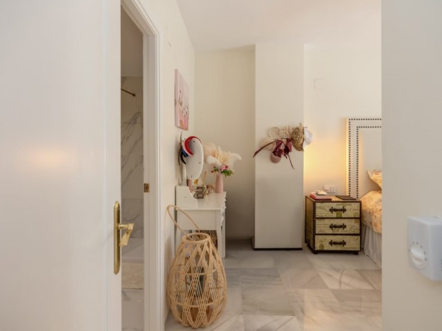 2 Bedrooms Apartment in Nueva Andalucía