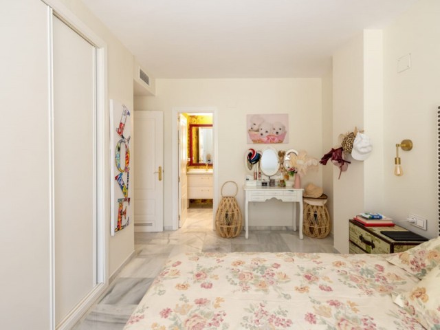 2 Bedrooms Apartment in Nueva Andalucía