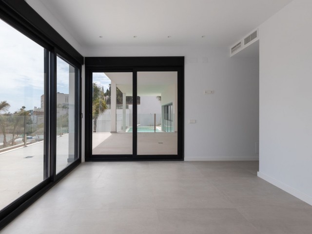 4 Sovrums Villa i Elviria