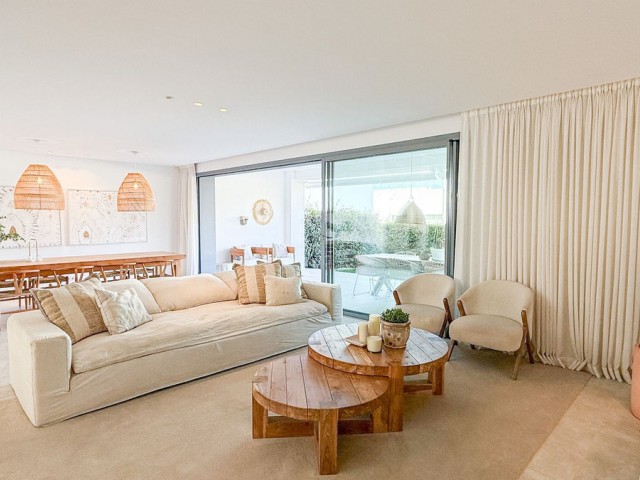 4 Bedrooms Apartment in Marbella