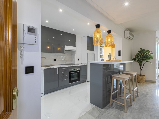 2 Bedrooms Apartment in Nueva Andalucía