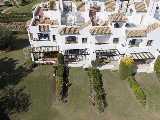 3 Bedrooms Townhouse in Nueva Andalucía