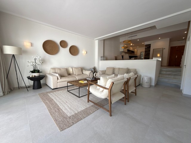3 Bedrooms Townhouse in Nueva Andalucía
