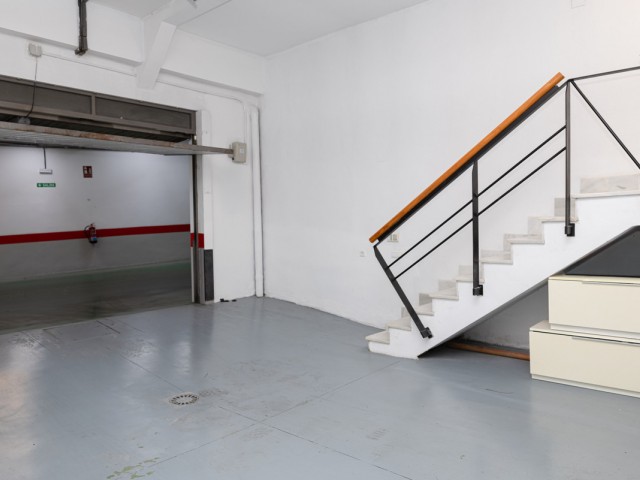 Maison mitoyenne avec 3 Chambres  à Nueva Andalucía