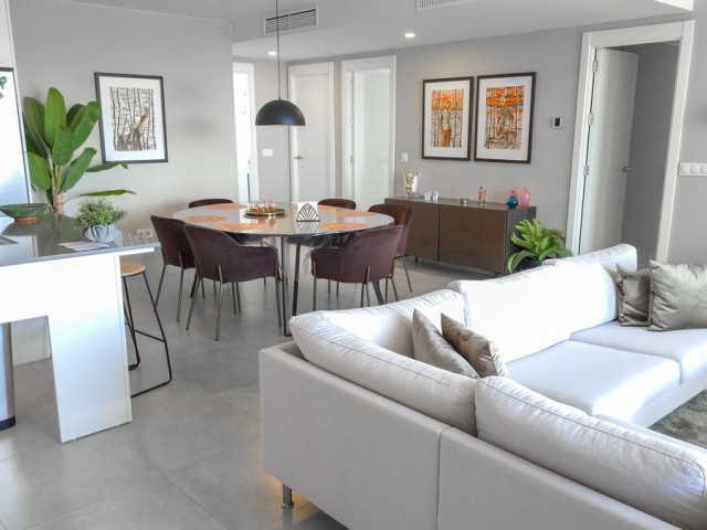 Penthouse avec 4 Chambres  à La Cala de Mijas