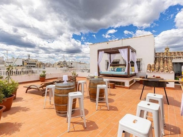5 Bedrooms Apartment in Estepona