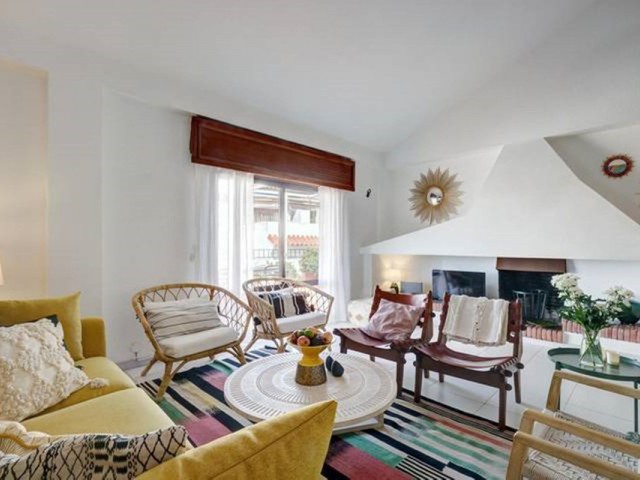 5 Bedrooms Apartment in Estepona